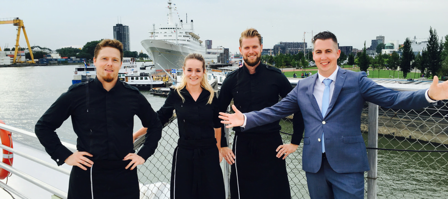 Lukas met 'zijn' crew op de Grace Kelly